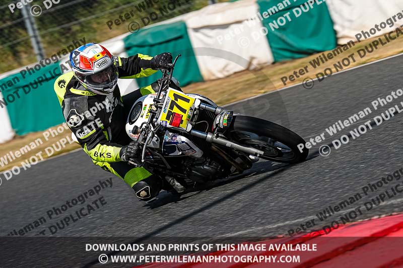 enduro digital images;event digital images;eventdigitalimages;mallory park;mallory park photographs;mallory park trackday;mallory park trackday photographs;no limits trackdays;peter wileman photography;racing digital images;trackday digital images;trackday photos